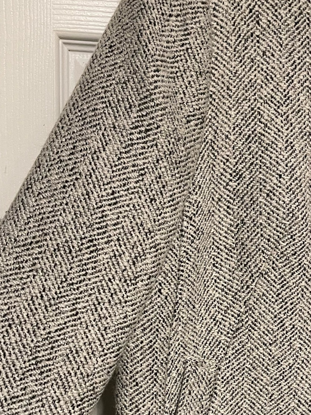 New LOFT Herringbone Funnel Neck
Coat Herringbone Wool-Blend Coat - Picture 9 of 13